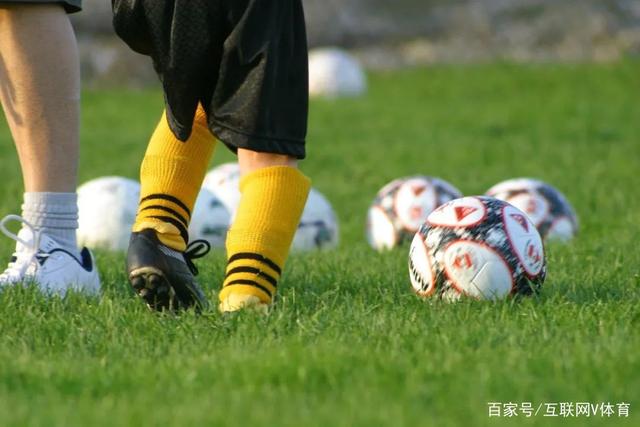 驻日大使馆举行77周年国庆招待会 多位日本政界人士出席